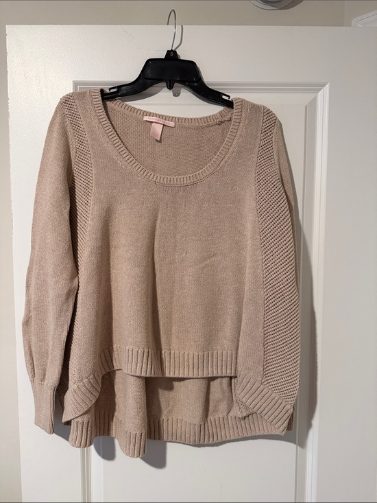 Victoria's Secret Sweaters - Victoria's Secret Beige Scoop Neck Knit Sweater